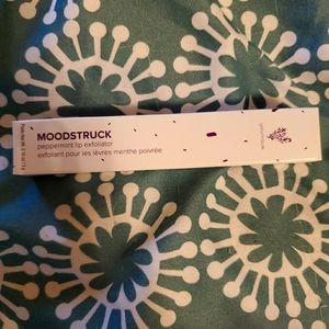 Younique peppermint lip exfoliater